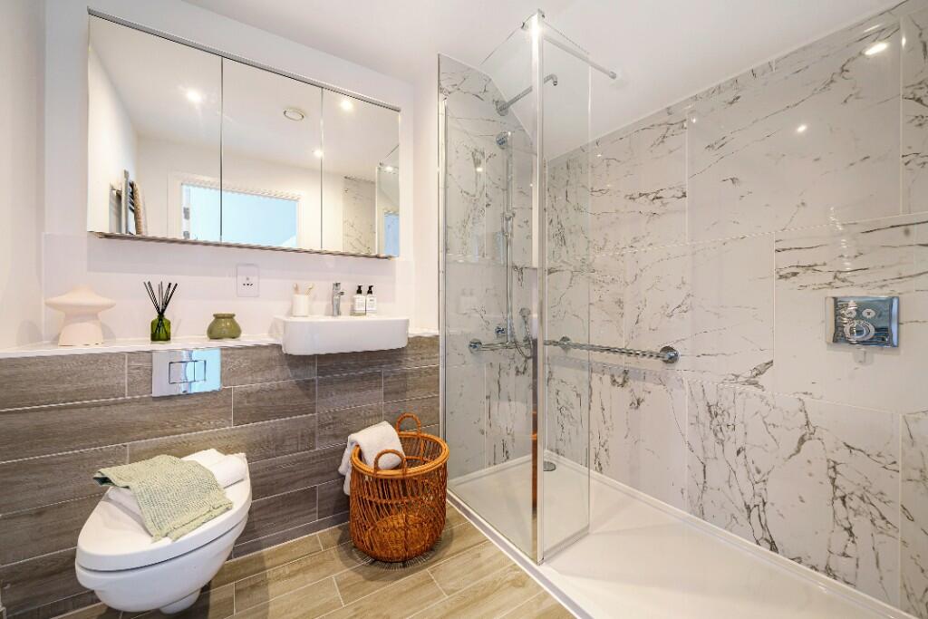 Ensuite