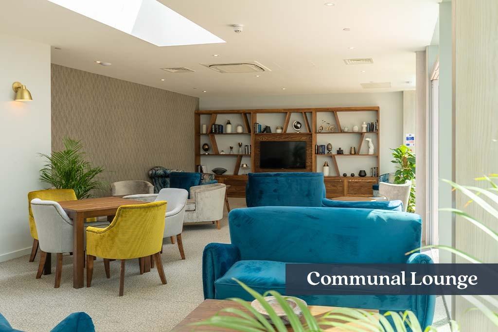 Homeowners Lounge 