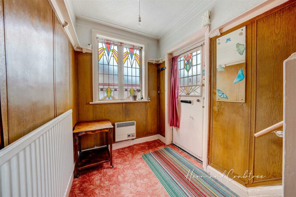 St Gowan Avenue, Heath, HernCrabtree (10).jpg