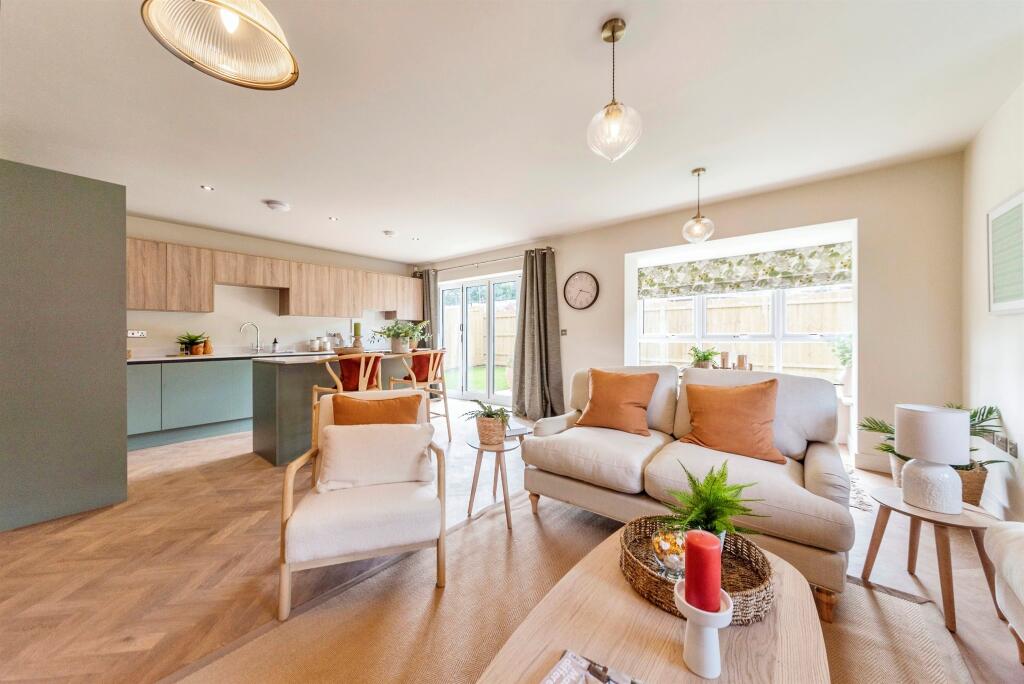 Kitchen, Diner, Lounge