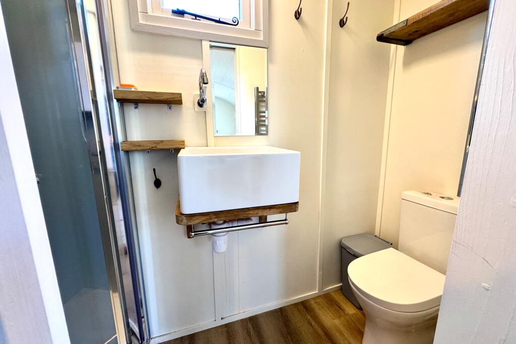 Shepherd's Hut Shower Room