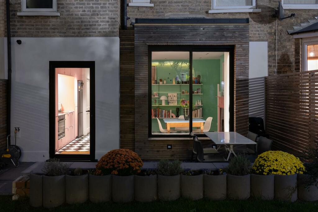 Wickham Road, E4