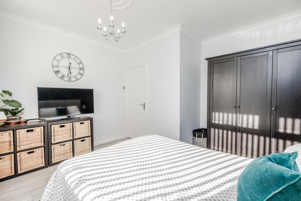 G.107VerneRoadNE297LS-13