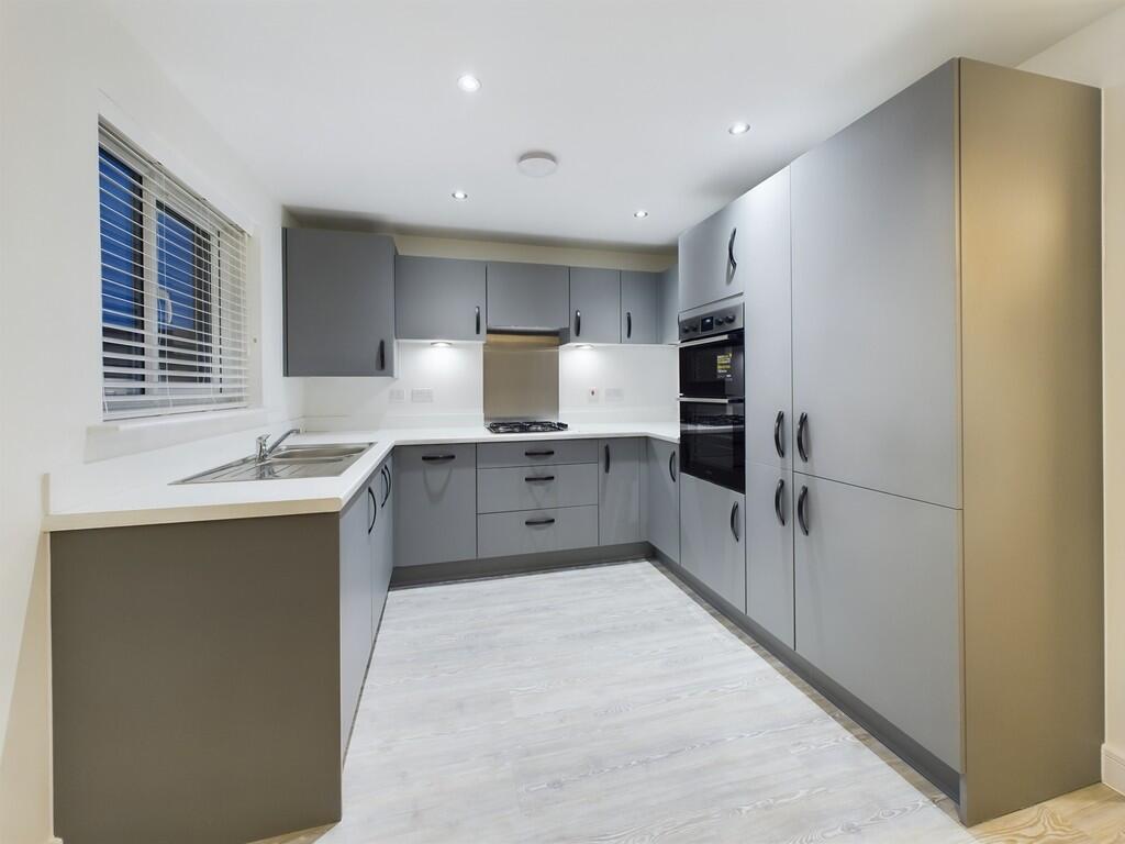 CAM02854G0-PR0257...