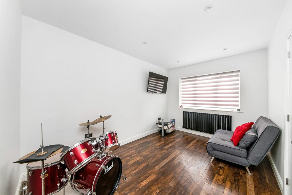 BEDROOM FIVE
