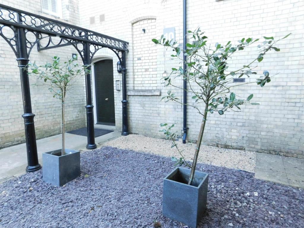 Door 10 Entrance