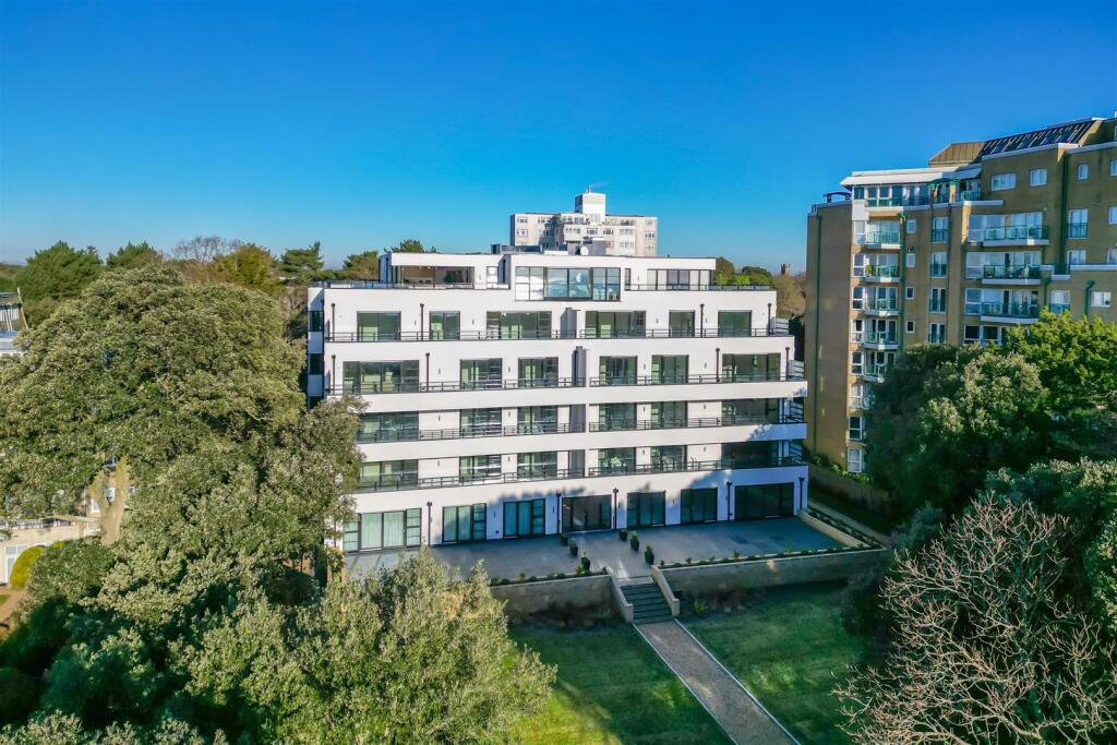 Radcliffe Court