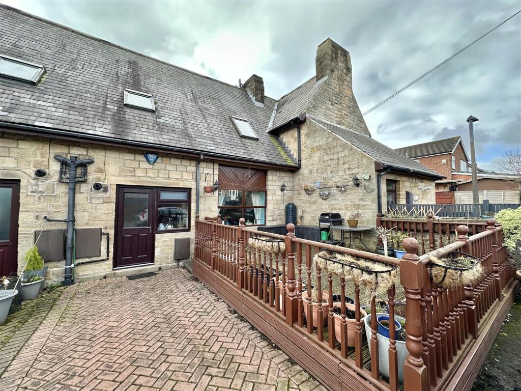 Bramleys - Savile Court - Mirfield (21).jpg