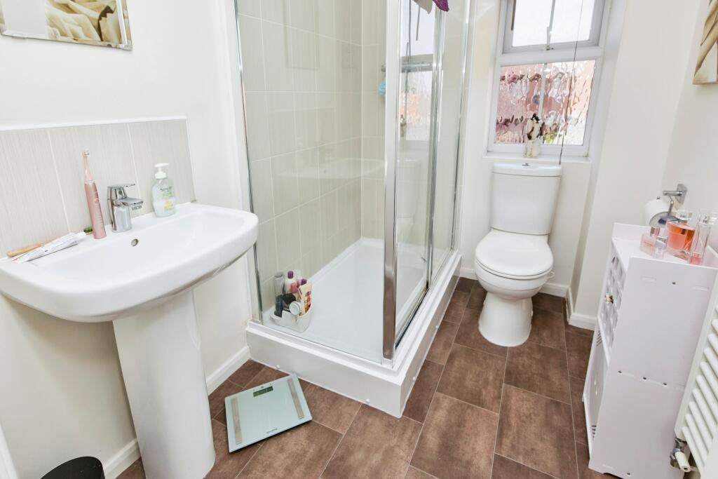 Master En-Suite