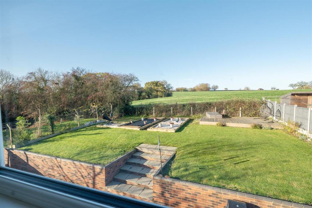 Gardens View.jpg