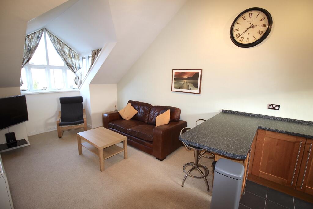 Lounge 1
