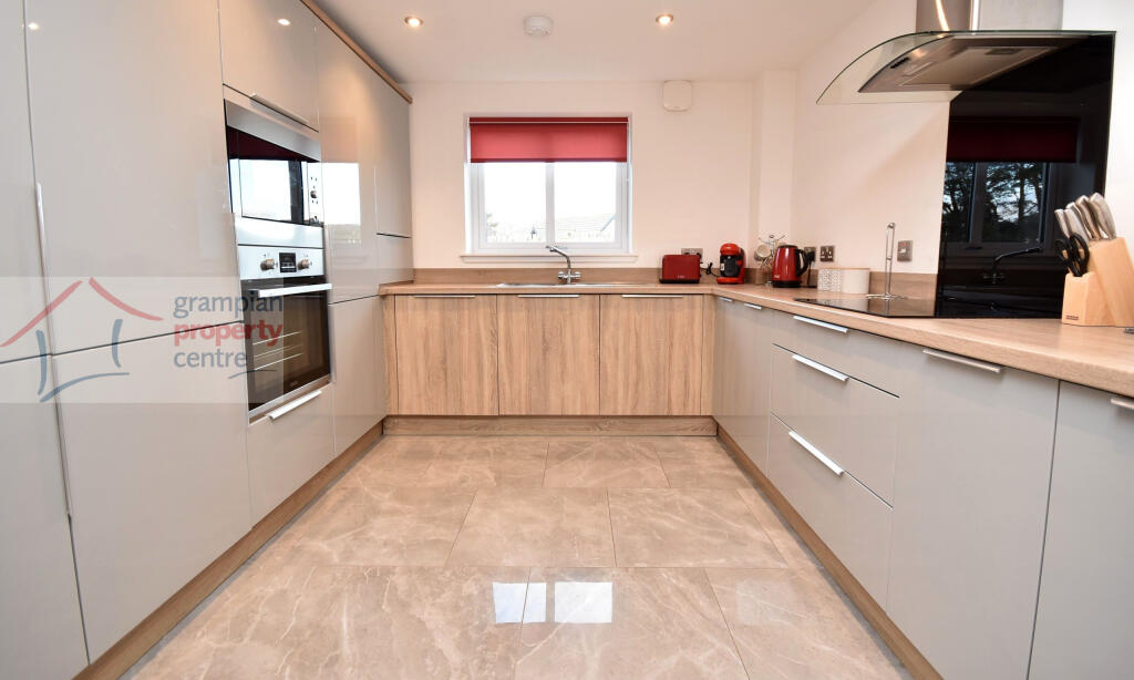 kitchen 2.JPG