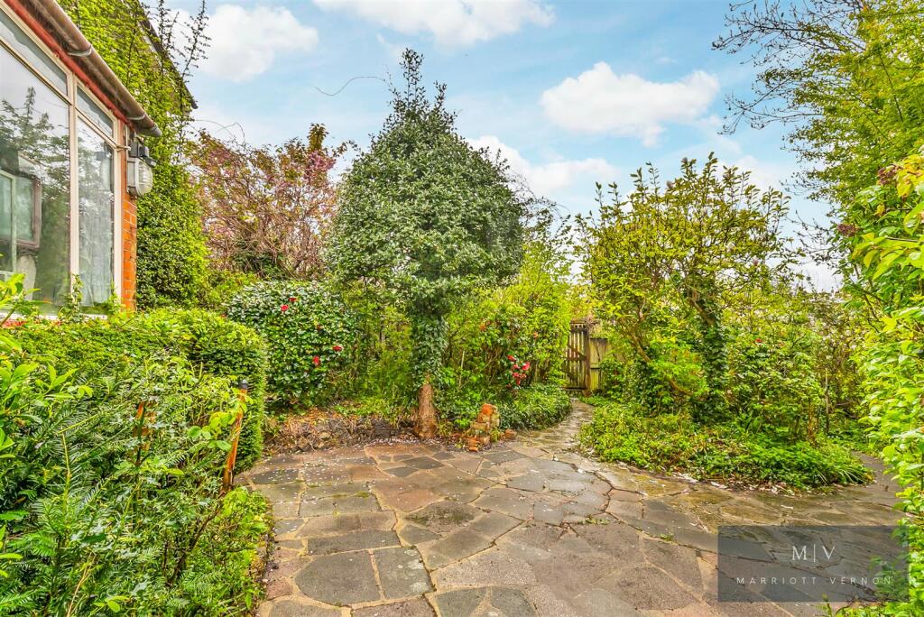 Warrington Road 13 MV-11.jpg