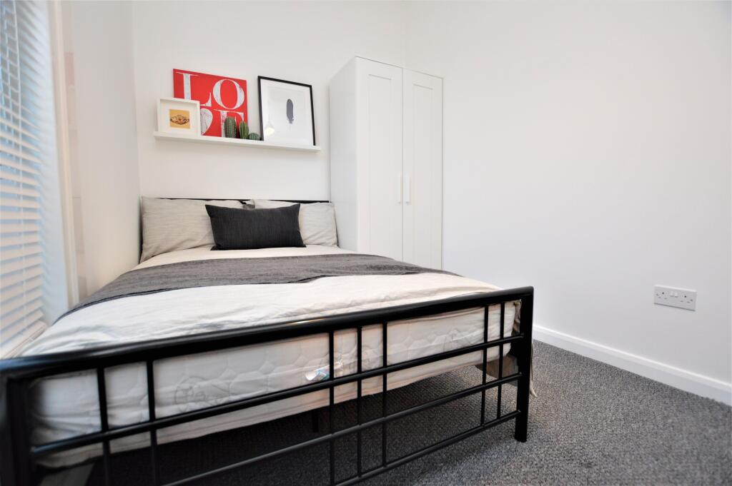 Room 2-b.JPG