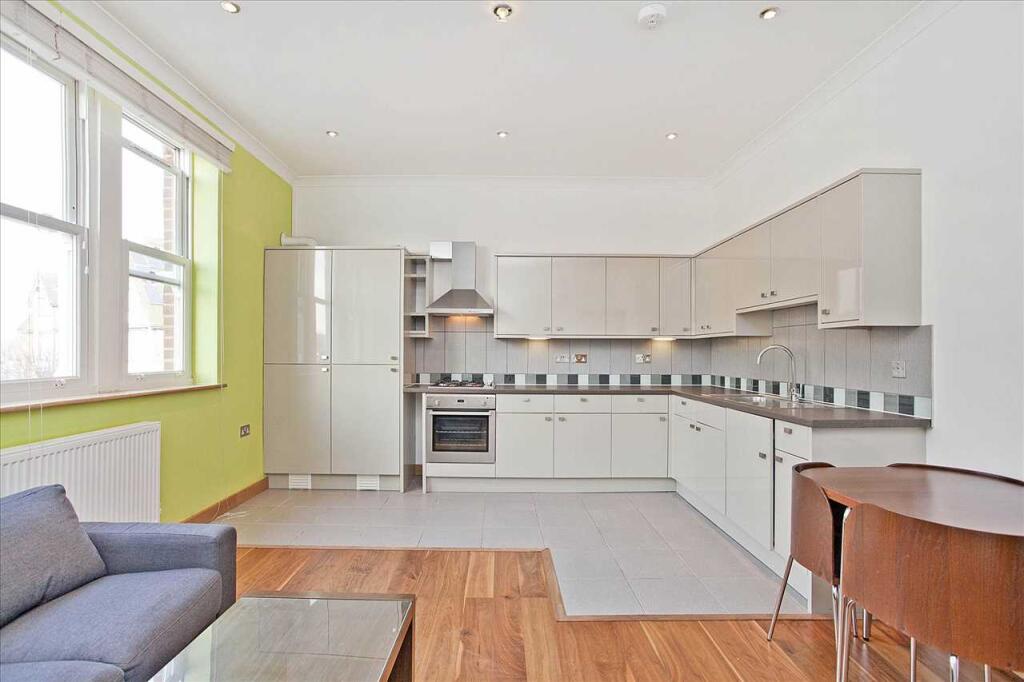 Kitchen / Living