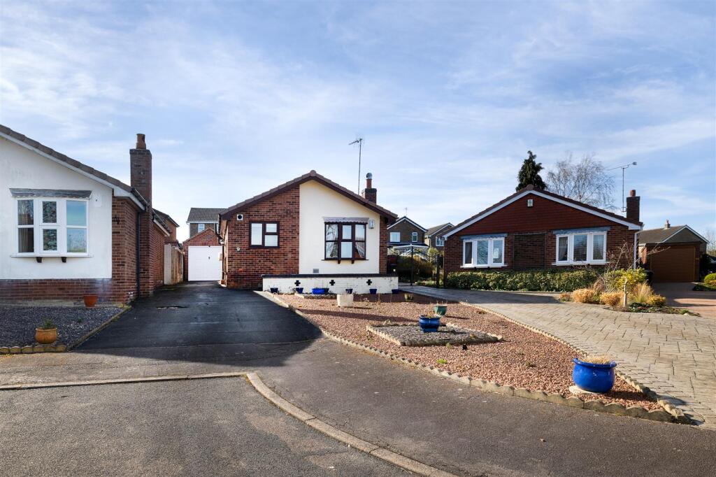 9 Holly Close, Moira