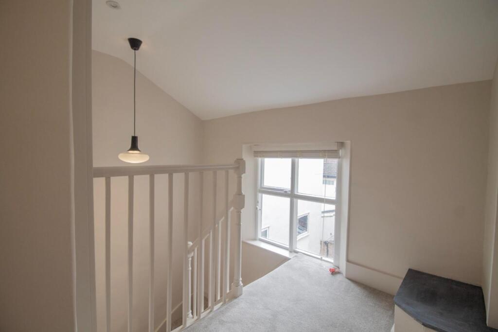 16 Whiting Street [Landing 05] WHATLEY LANE.jpg