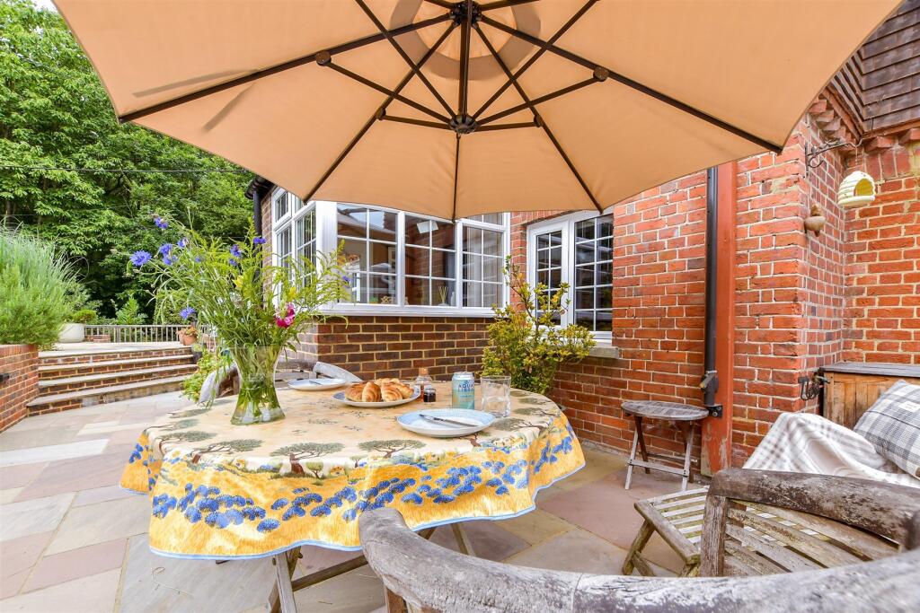 External Lifestyle Photograph