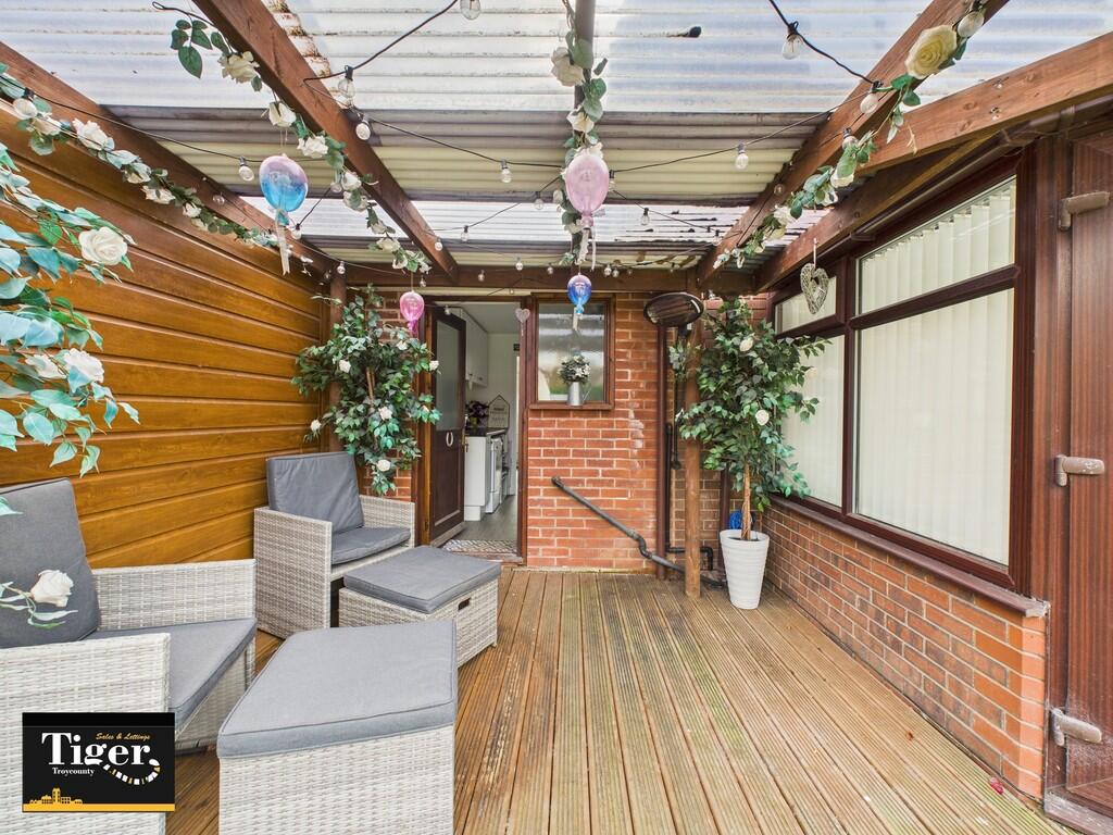 CAM02176G0-PR0550...