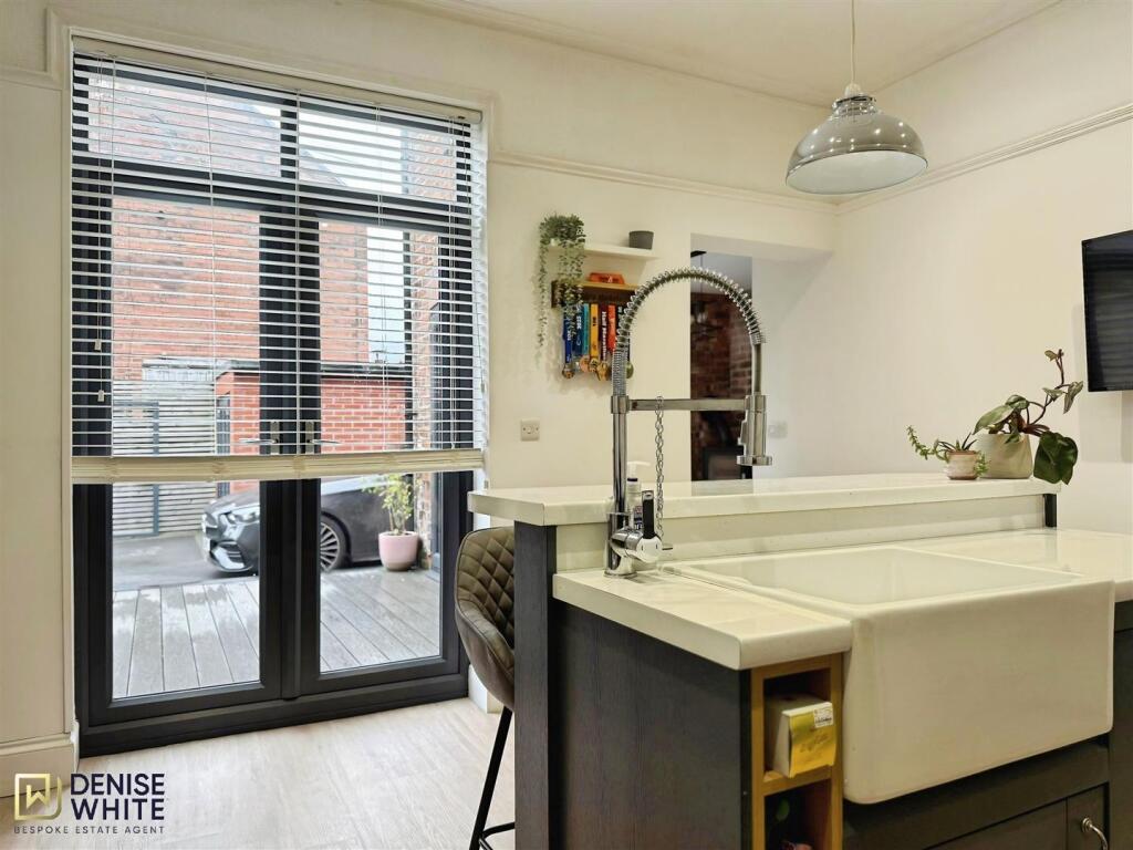 Breakfast Kitchen