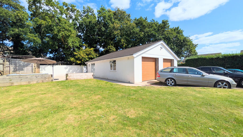 PXL_20250821_133423883.MP~2