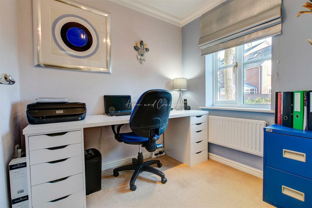 Ragnall Close, Thornhill, HernCrabtree (17).jpg