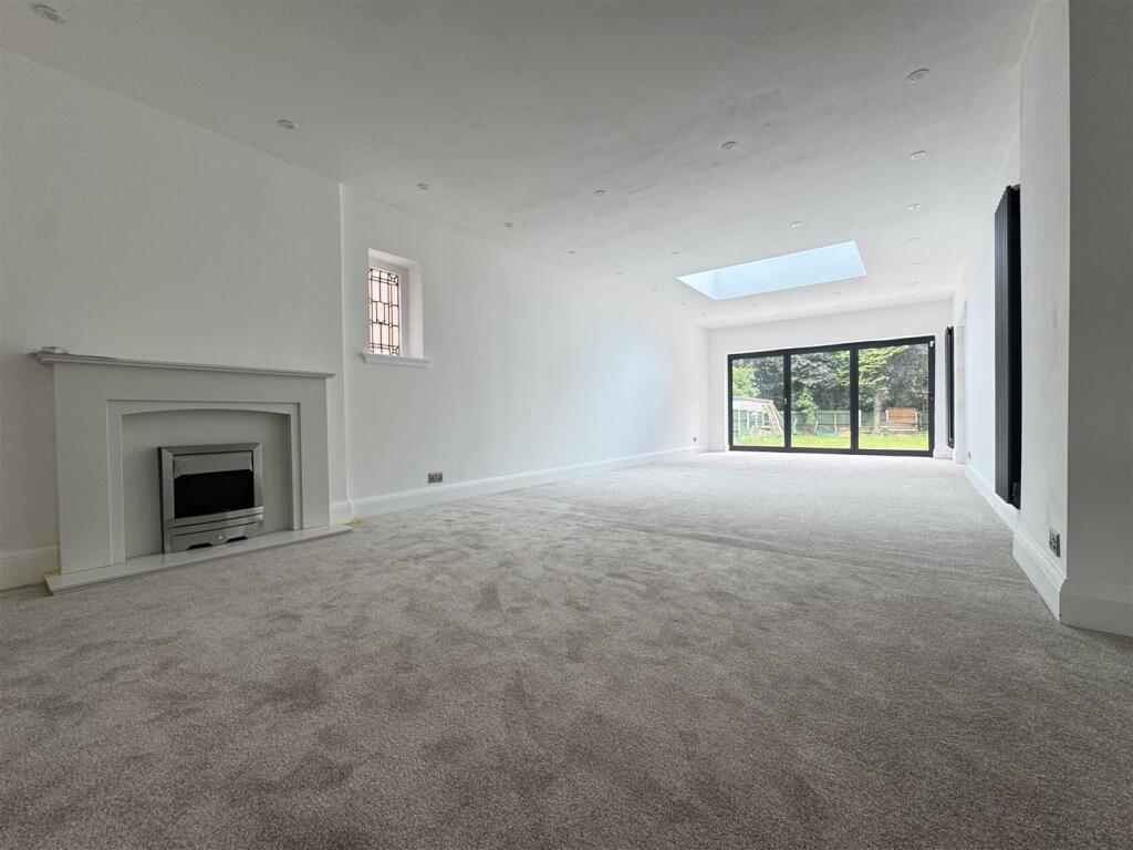 IMG_8756 (Large).JPG