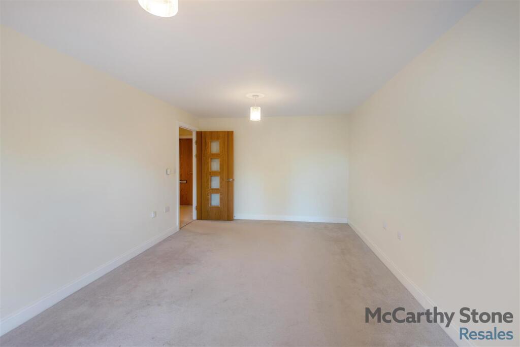8665945-interior05.jpg