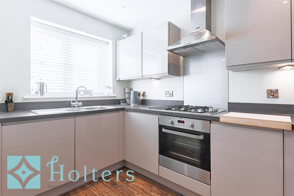 38 Powys Drive, Ludlow-14.jpg