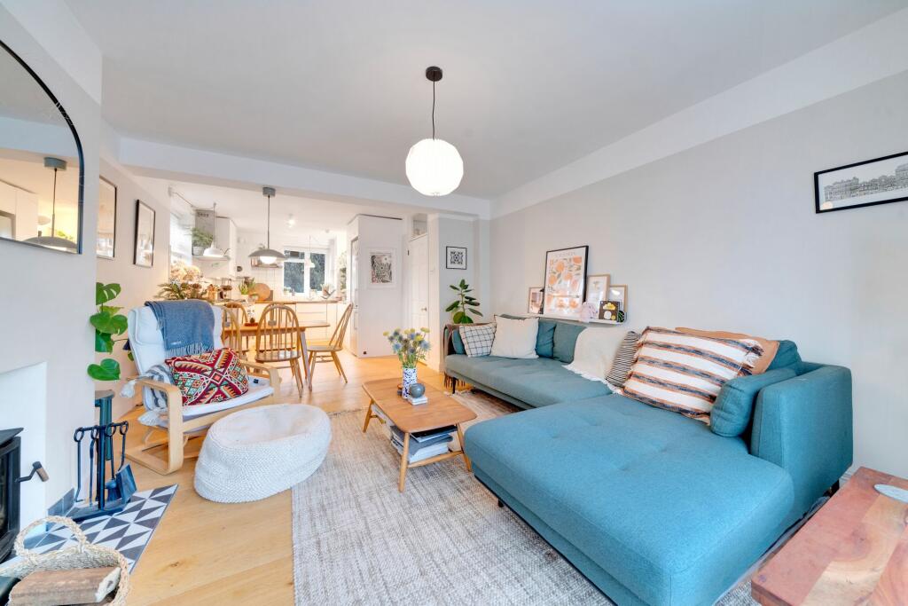 Open Plan Reception Room