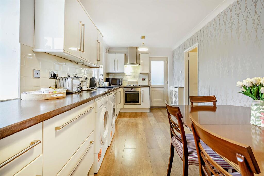 8675059-interior07-800.jpg