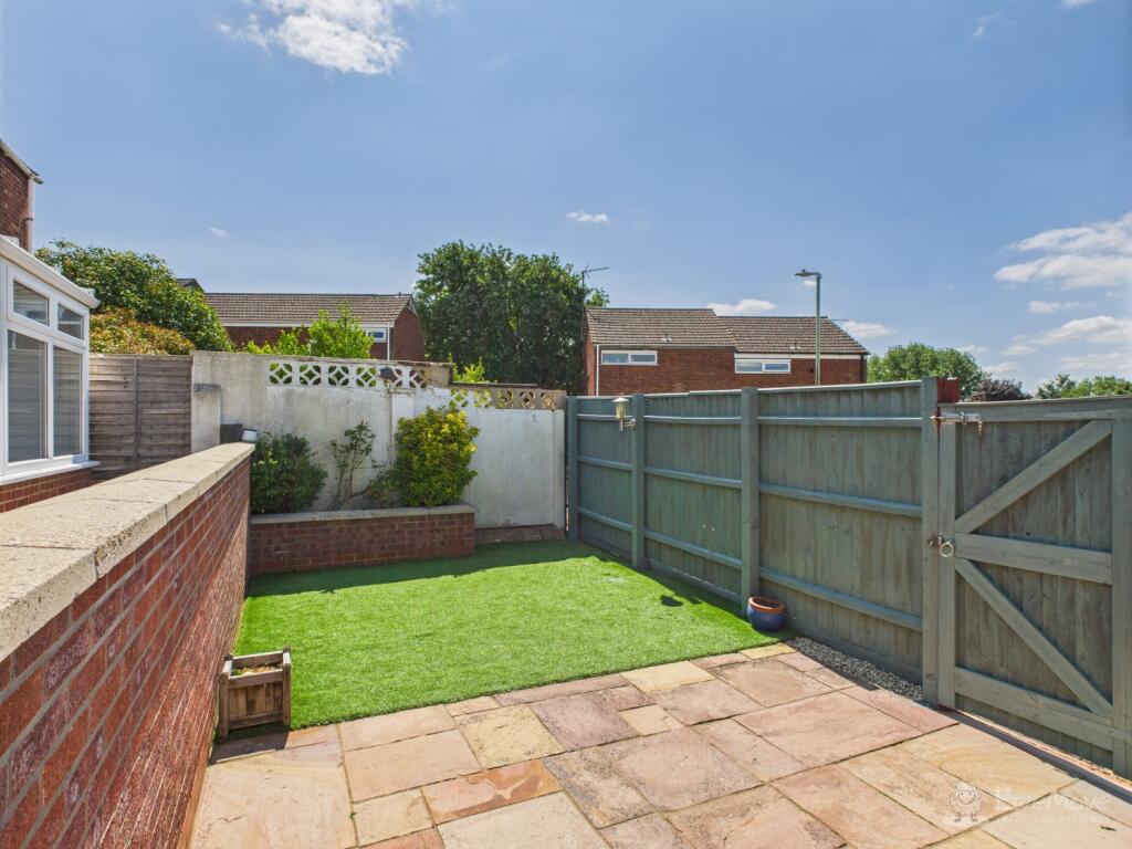 Garden- Mark Stephens EweMove Newmarket and Soham 