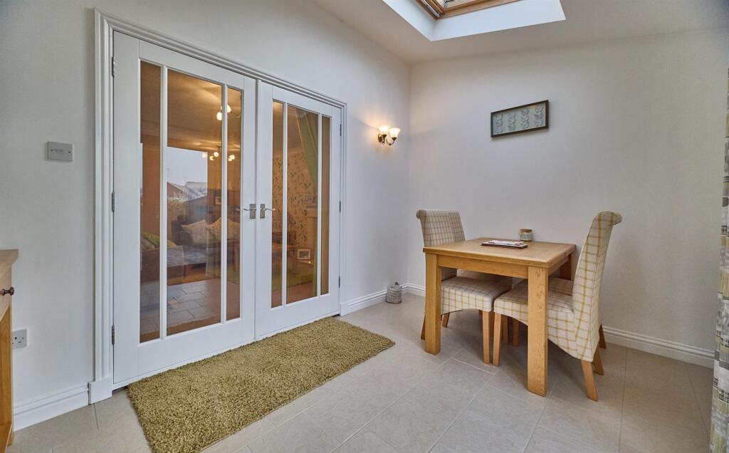 18 Wensum Close HK 3.jpg