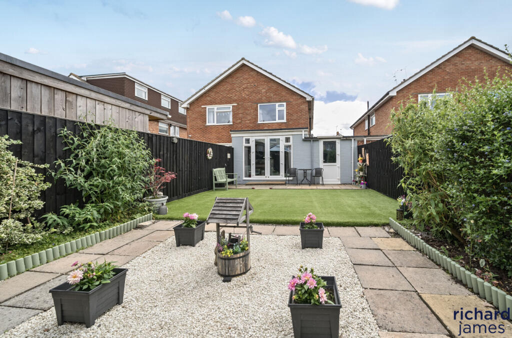 a8935623dc384bbda00345841678fbfb