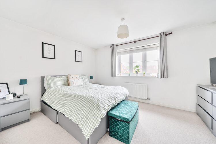 1289490 2 6825aeeba7306 ARW