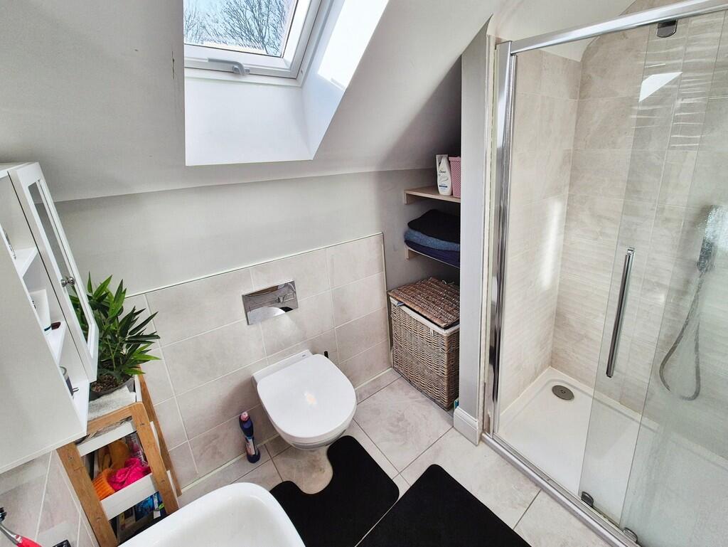 En-Suite to Bedro...