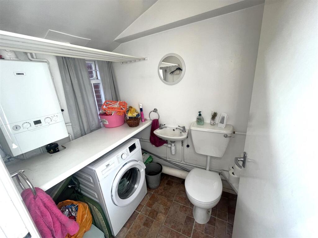 Ground Floor WC/Utility