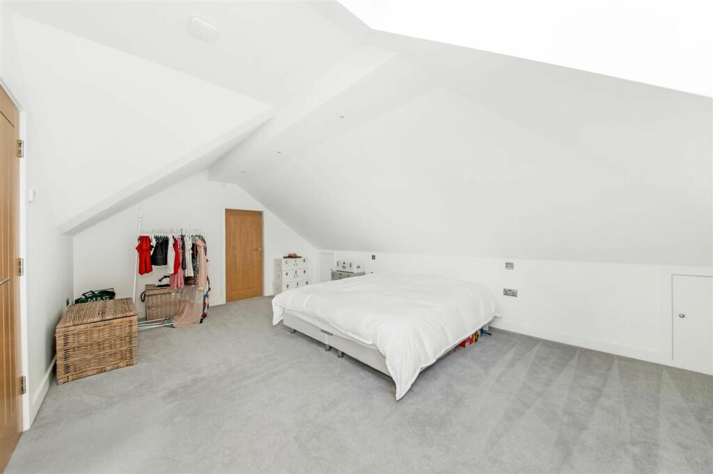 BEDROOM FIVE