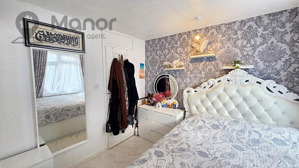 WhatsApp Image 2025-11-19 at 11.34.22 (1)