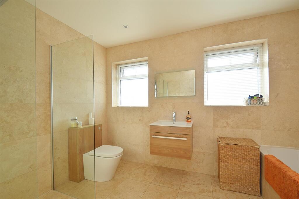 resizedBathroom.jpg