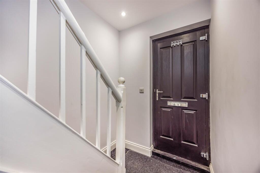 Flat 4, Wessex Tales, 20 Ashley Road, Boscombe-Sma