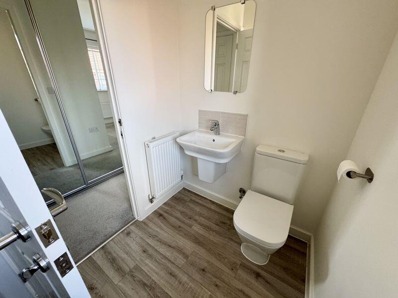Master En-Suite