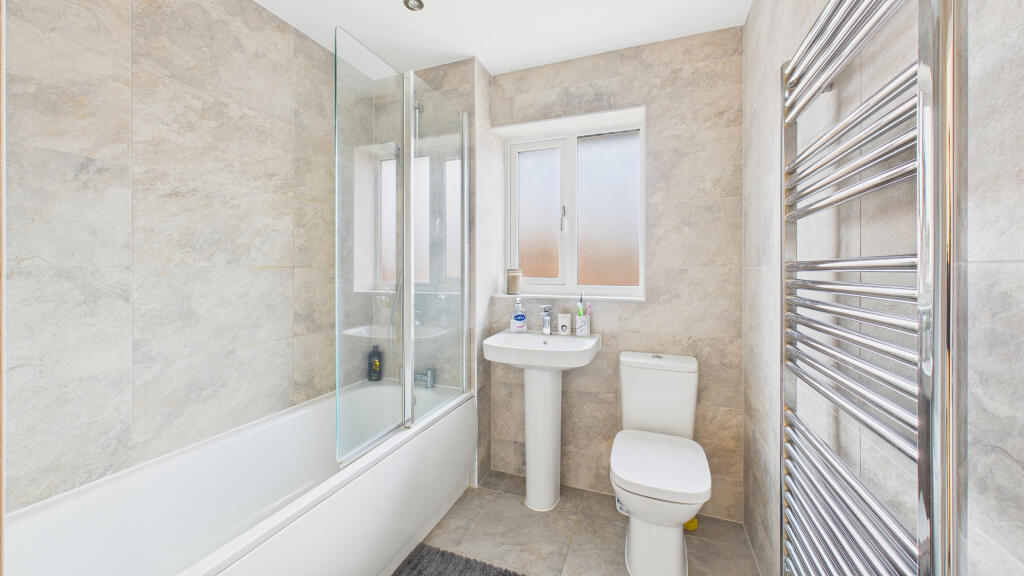 CAM04968G0-PR0085-STILL016