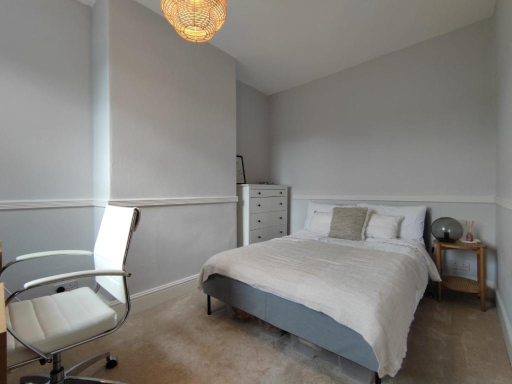 Bedroom 2 Aspect 2