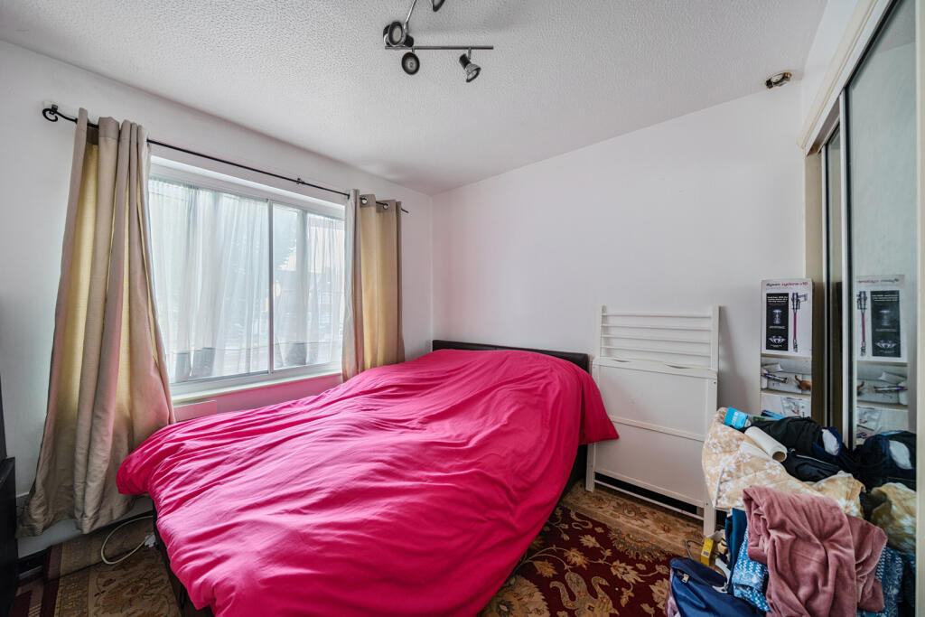 1334925-8-6893977...