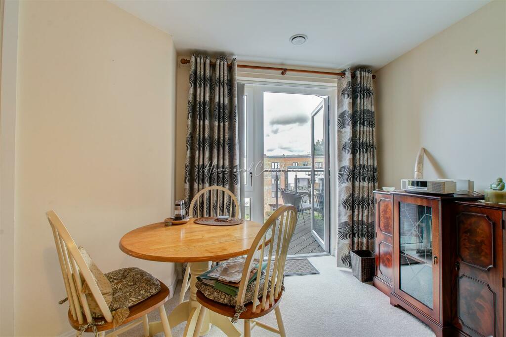 Llys Isan, Llanishen, HernCrabtree (2).jpg