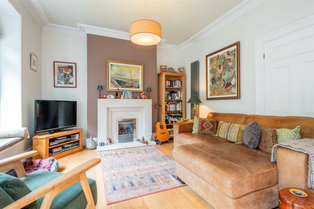 Sitting Room Aspect 3