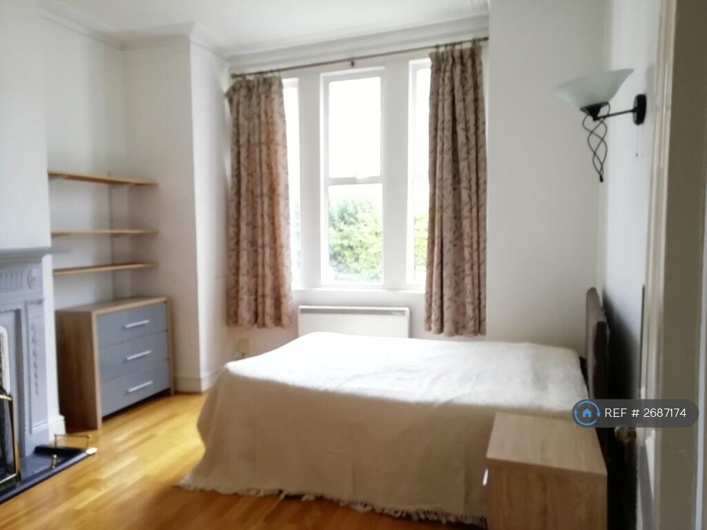 Lounge Or Optional Bedroom 1