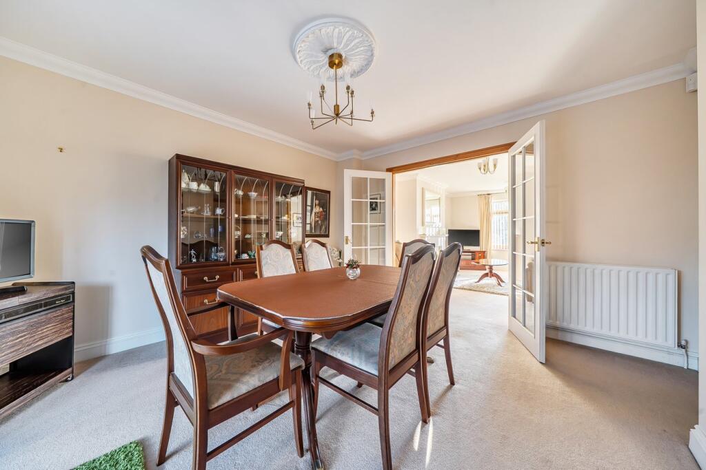 Southfield, Cheddar, BS27