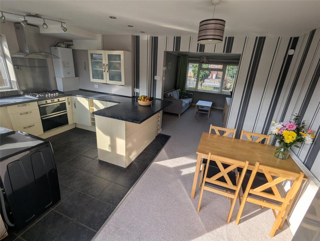 Kitchen/Diner/Lounge